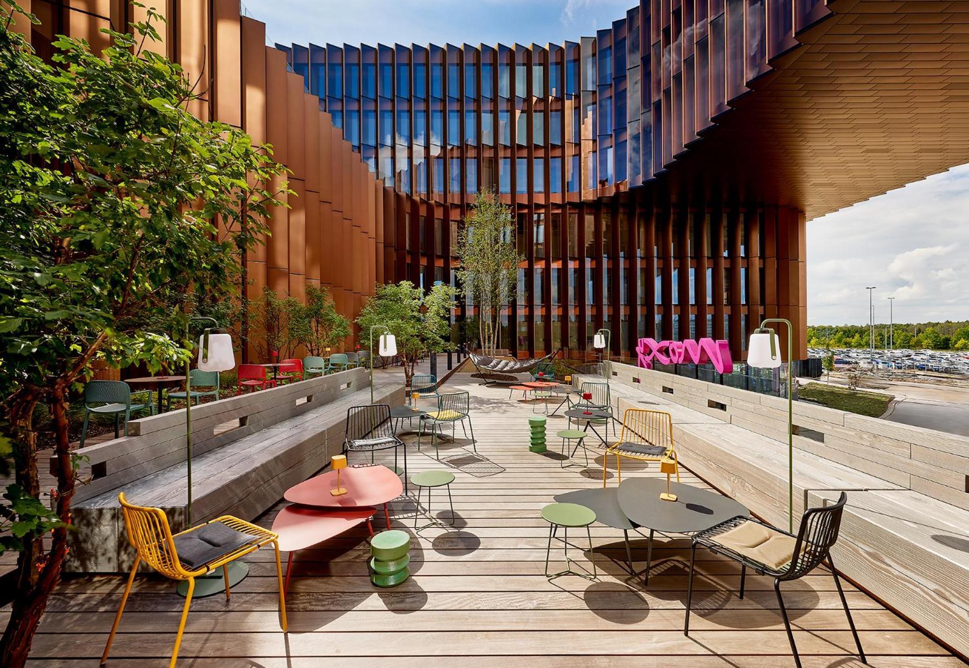 Moxy Luxembourg Airport Niederanven Exterior foto